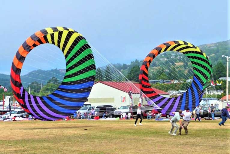 Brookings Southern Oregon Kite Festival THIS WEEKEND Wild Coast Compass